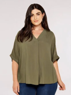 Out Shino Sales Store 6 Chevron V Neck Top