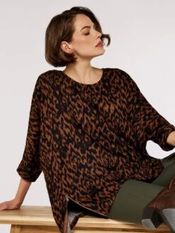 Tapestry Assymetrical Top -Out Shino Sales Store 5051839668720 2