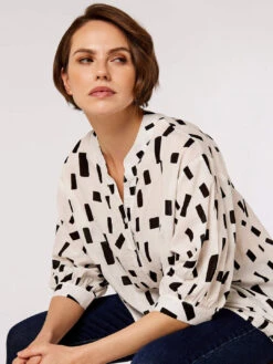 Geometric Print Oversized Blouse