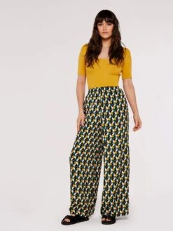 Square Neck Top -Out Shino Sales Store 5051839732537 2